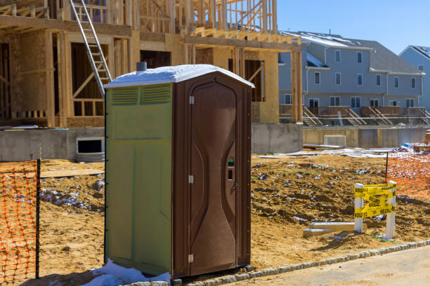 Porta potty delivery and setup in Red Springs, NC